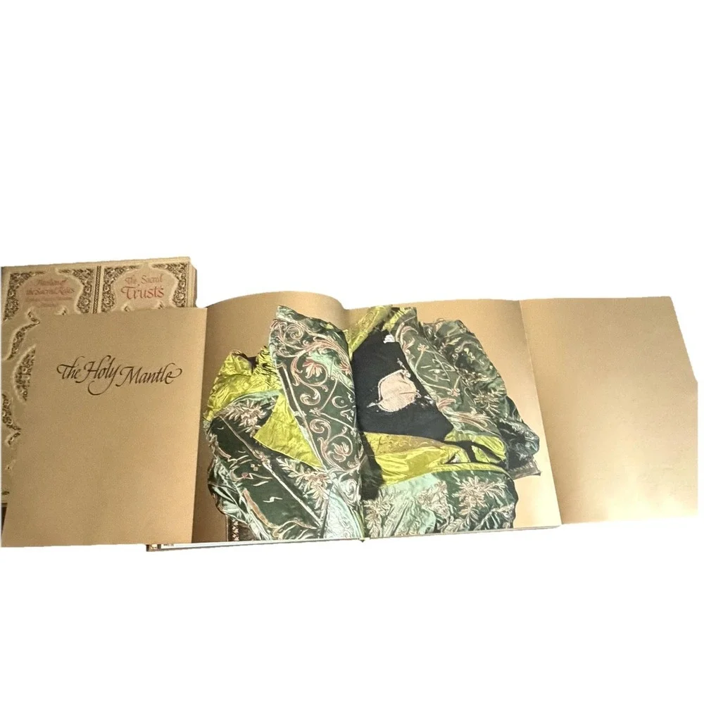 The‎ Sacred Trusts Pavilion Relics Topkapi Palace Museum Istanbul box set 2011